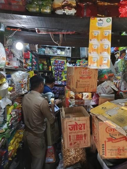 Theft in provision store five hundred meters away from the police station