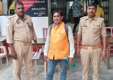 Teacher arrested for talking obscenely to girls