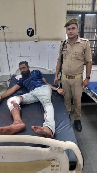 One criminal arrested in encounter, another absconding