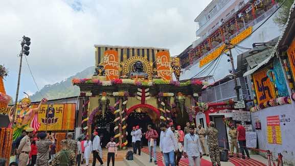 Katra, Vaishno Devi Yatra, 10,000 Pilgrim Reached in First Navratra