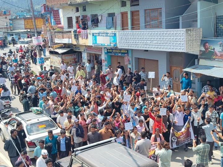 A wave of youth took to the streets to protest against the paper leak.