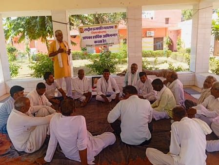 Kept accounts of Prajapati Mahasabha