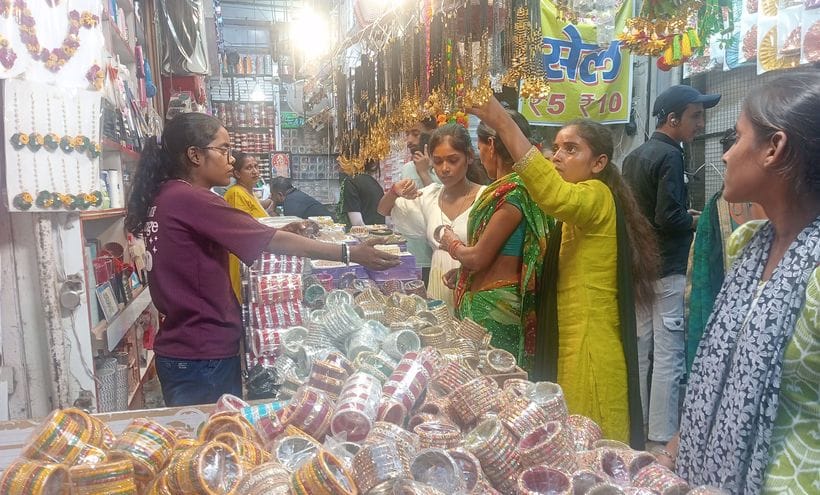 Navratri is set to bring the market to a roaring halt, with vehicle sales up 60%.