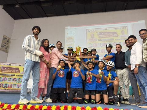 Girls won silver and boys won bronze medals in the state-level Roll Ball competition.