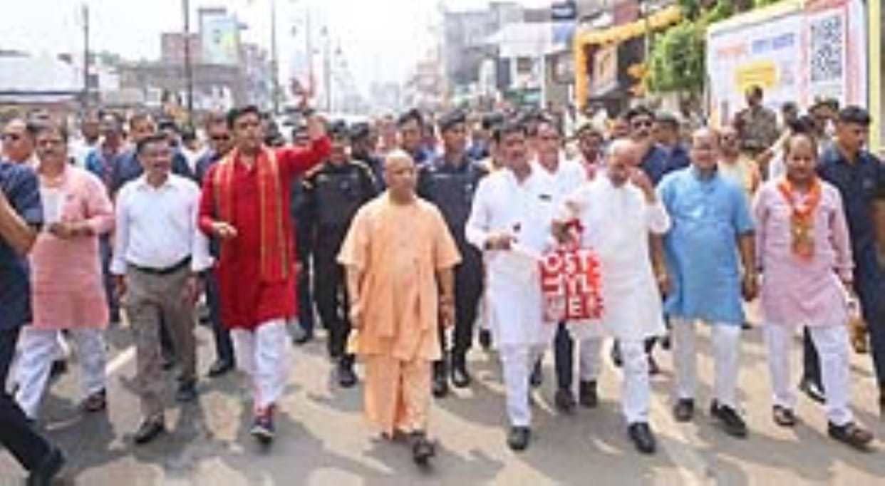 Gorakhpur News: Give the benefit of reduced GST rates to customers, business will prosper