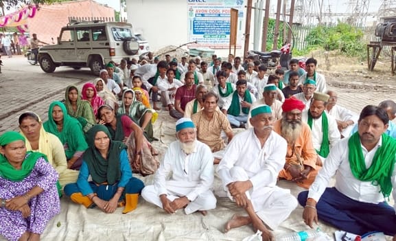 Several demands were raised, including monthly payments to farmers.