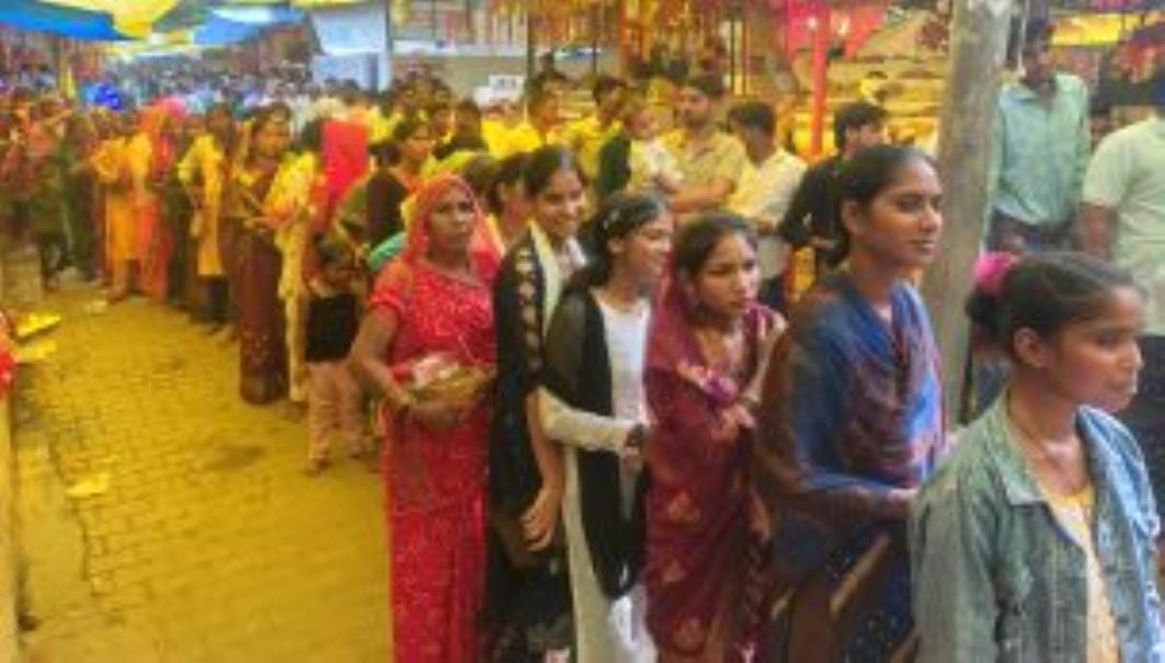 Crowds of devotees at Maa Ahorva Bhavani and Kalikan Dham