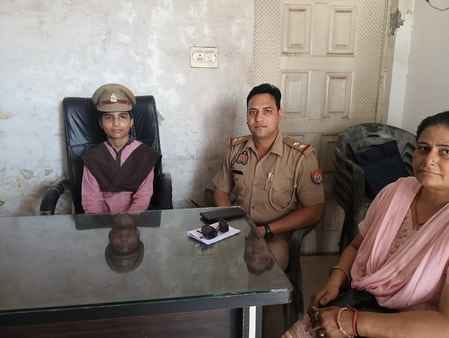Eighth grade student Avantika became a one-day BDO and finally became the Bhuni outpost in-charge.