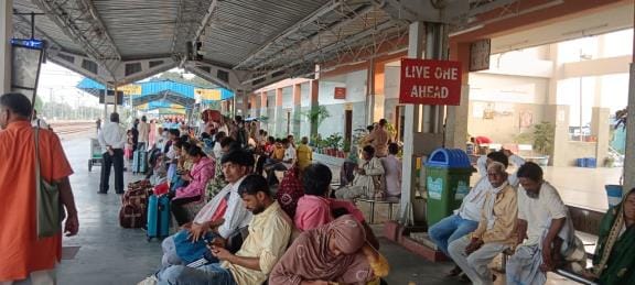 Two trains were cancelled, 45 passengers cancelled their tickets.