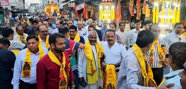 Agrasen Maharaj's procession was taken out with great pomp in Ujjaini