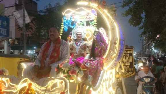 Ramji's wedding procession was taken out with great fanfare, devotees danced in joy.