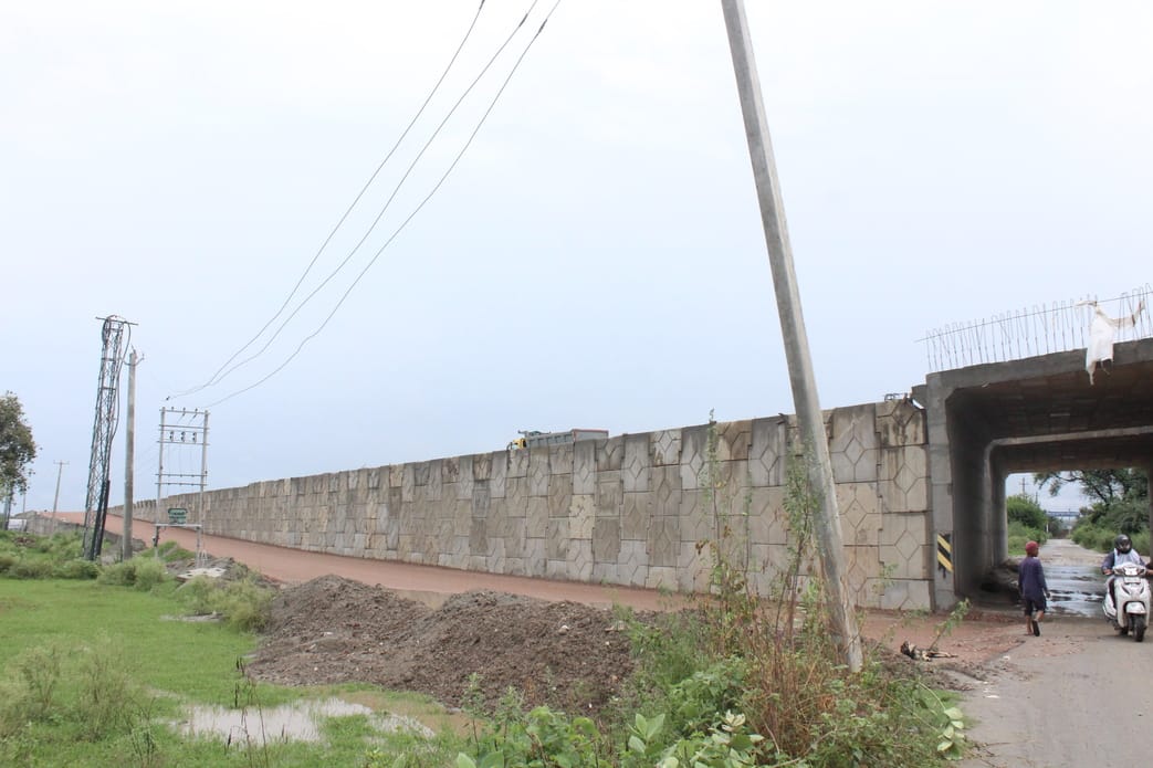 Take a drive through the Ring Road in March