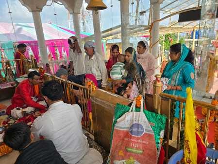 A flood of reverence gathered in Avahadevi Mata and Santoshi Mata temple, the premises echoed with cheers.
