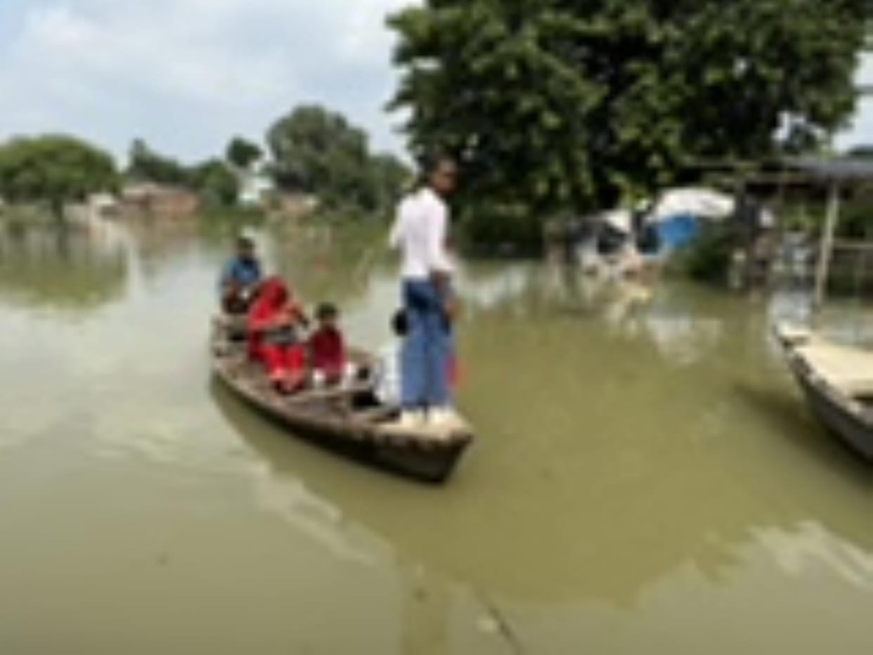 Gorakhpur News: The water level of Rapti-Saryu has decreased rapidly, now the danger of erosion has increased.