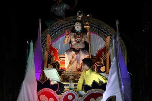 Raghurai went to marry Siya ji