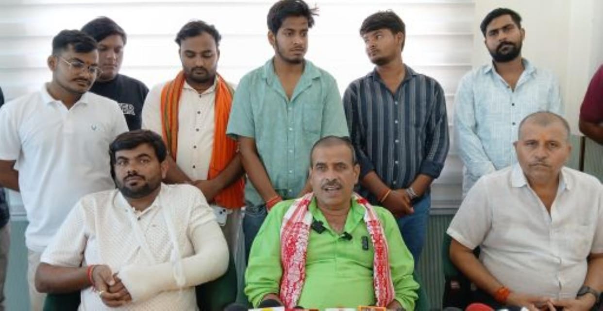 Amid tensions, BJP MLAs meet state leadership