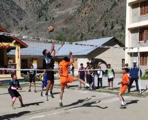 Jahalma's team advanced by defeating Shansha in volleyball