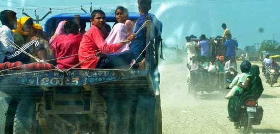 Devotees traveling in tractor-trolleys flout rules