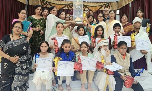 Seth BK Maheshwari Inter College first in Kavya Darbar competition