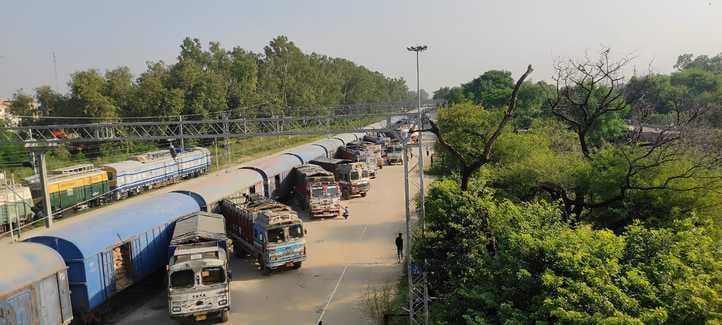 Timetable for operation of cargo trains will be prepared on the lines of mail and express trains.