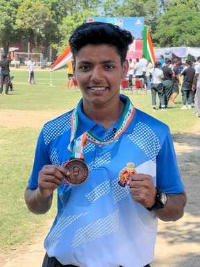 Rashi won the gold medal in the All India Police Wrestling Cluster Tournament.