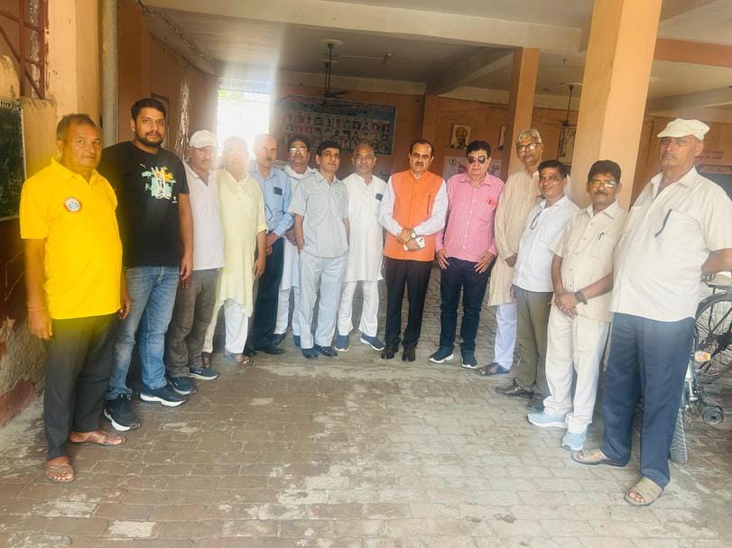 Politics is being done by dividing great men on the basis of caste: Yashpal Singh Som