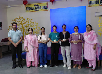 Team of Tanisha, Bharti and Payal wins the quiz