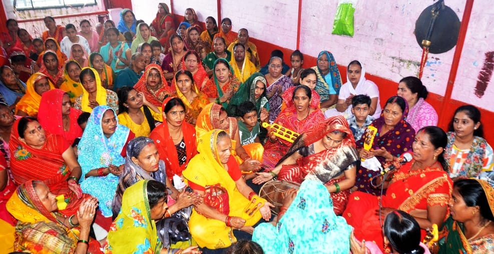 Worshipped Matarani and sang verses