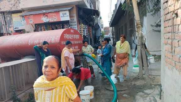 Water did not reach the old city, people were forced to fetch it from tube wells and from far away