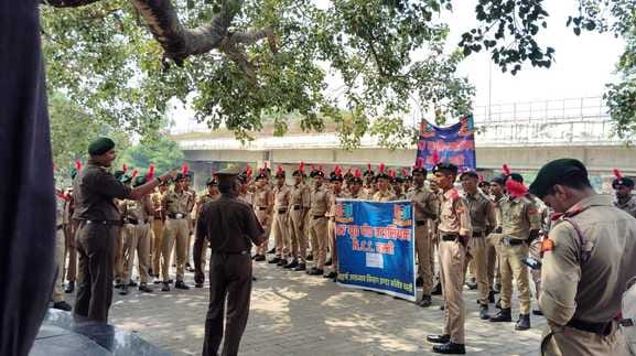 NCC Cadets Begin Airborne Training at Agra Airforce Station  Jumping from 1,250 Feet!