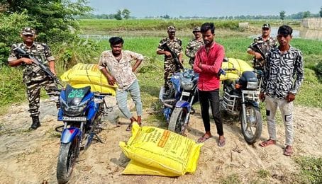 Siddharthnagar News: Six bags of urea recovered, three arrested