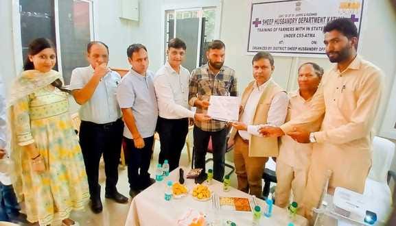 One crore given to sheep farmer for farm