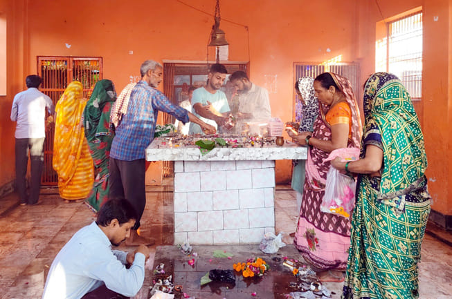 Worshiped Mother Chandraghanta and made wishes