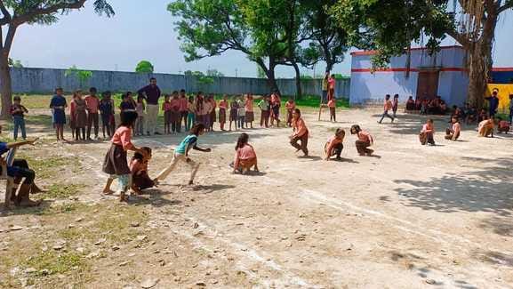 The teams of Kaua and Maman performed brilliantly in the Kho-Kho competition.