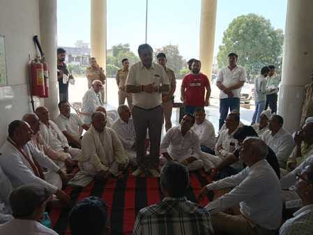 Demand to expedite the work of bridge construction at Banipur Chowk