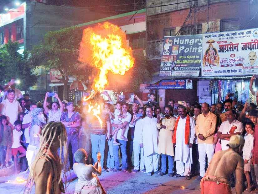 Lord Shiva's wedding procession was taken out with great pomp in Gola