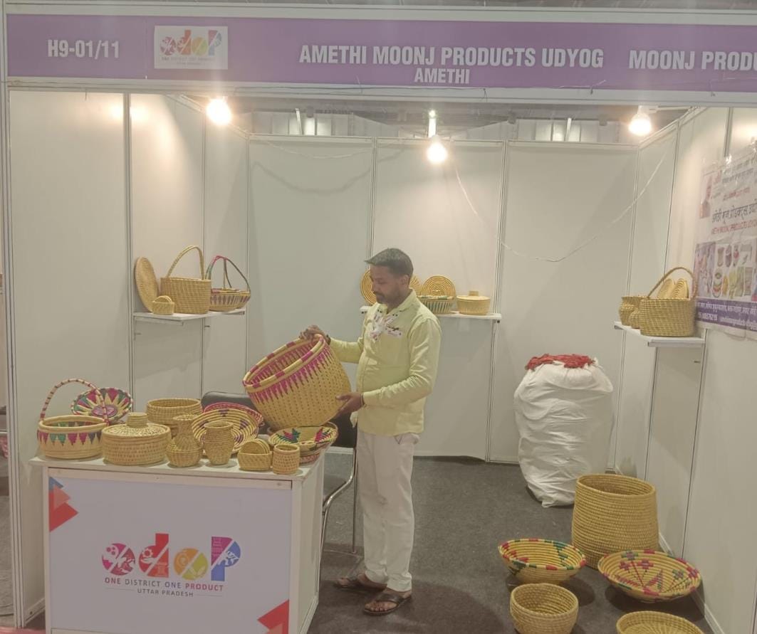 A glimpse of Amethi's products will be seen before the Prime Minister today.