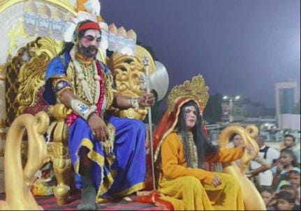 A grand enactment of Sita's abduction and Jatayu's salvation in Ramlila