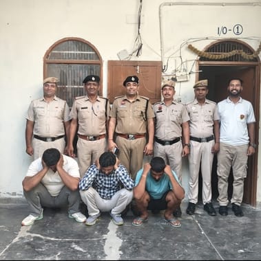 Fake policeman caught by real police