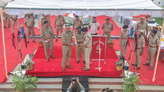 Balrampur dominates in the male category, Basti in the female category.