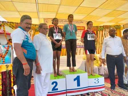 Uttarakhand's Gayatri won the gold medal in 600 meters.