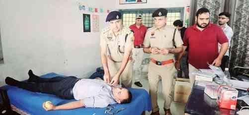 13 units of blood were collected in the camp.