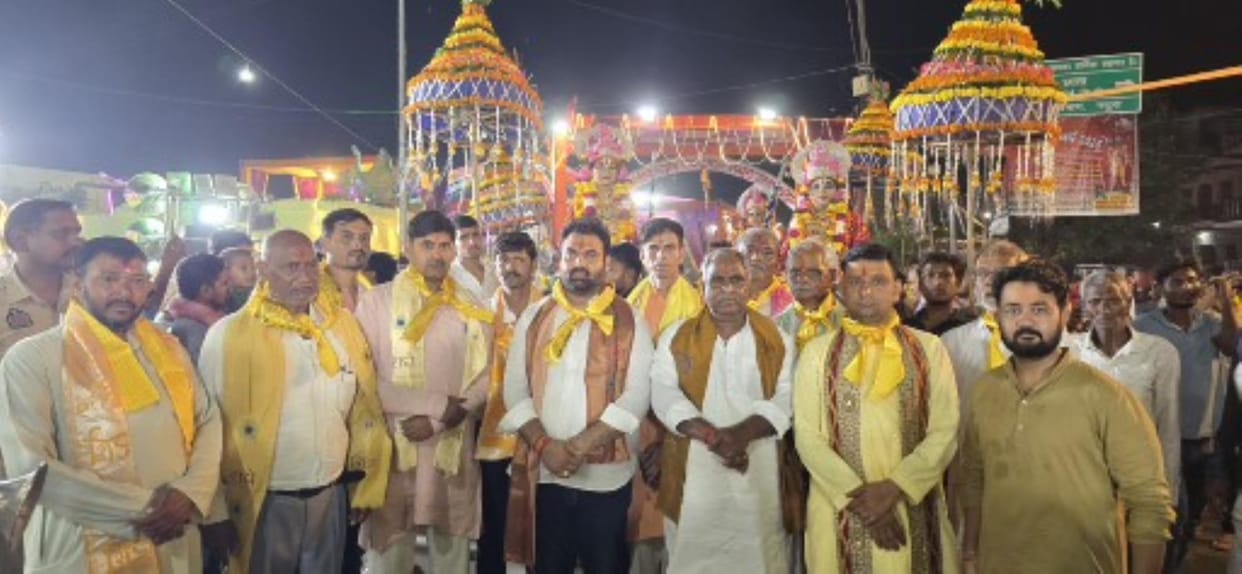 Shri Ram became the groom, and the townspeople became the wedding guests.