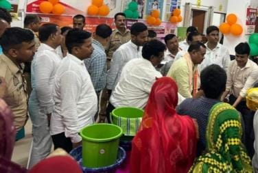 Englishsvaasthy shivir ka laabh uthaen mahilaen : vidhaayak   Women should take advantage of health camps: MLA