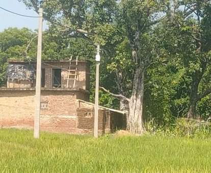 सिरसिया मिश्र गांव में नई लाइन केबल तार बिछाने का हुआ कार्य। स्रोत बिजली विभाग