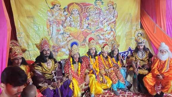 The devotees were overwhelmed after watching the tableau of Sita-Rama's marriage.