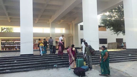 FIROZABAD NEWS tundla railway station