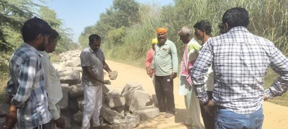 Villagers allege use of substandard material in the construction of Baliali-Jamalpur road