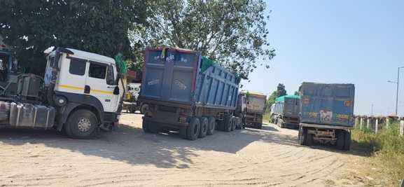 Overloaded dumper seized, challan of Rs 4.79 lakh issued