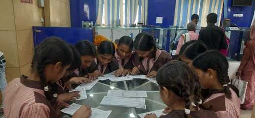 Kasturba students understood the working of the bank